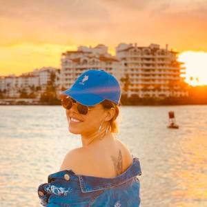 Meet your Posher, Nathalia